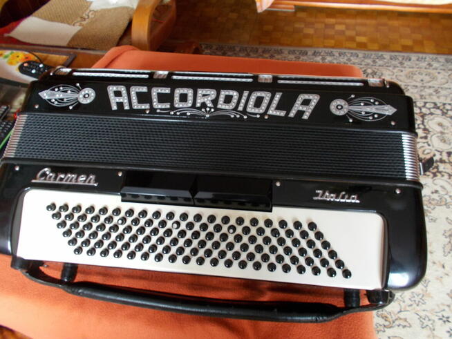 akordeony