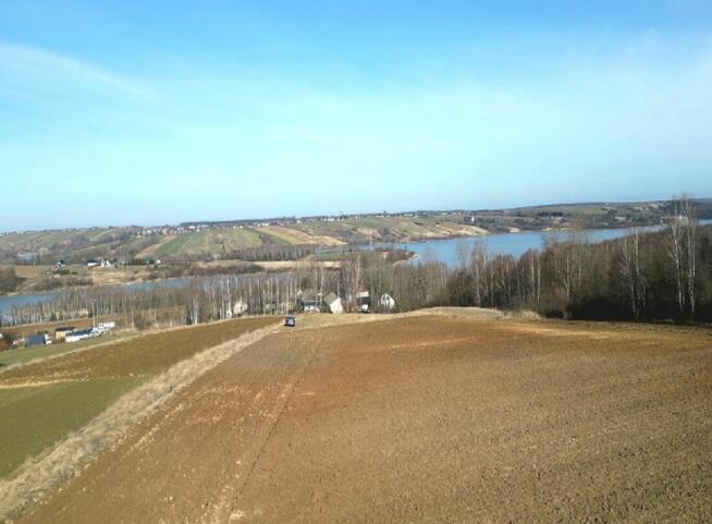 Działka budowlana nad wodą - idealna na twój wypoczynek