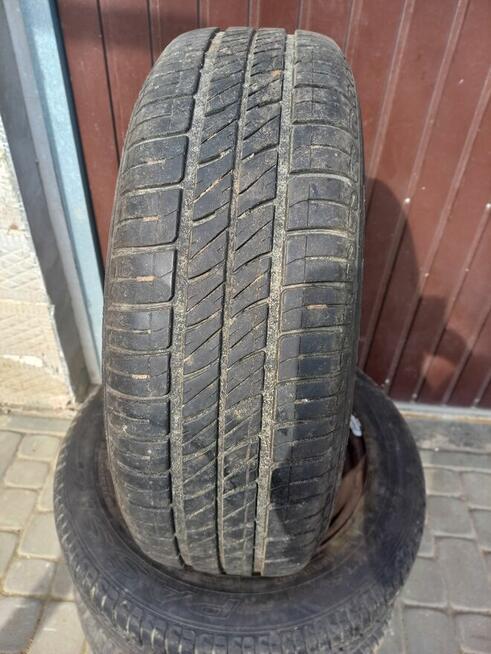 Opony na felgach R15 Scenic