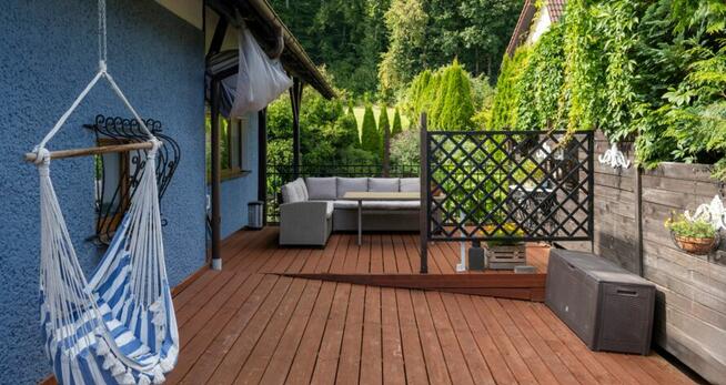 Dom pod lasem z możliwoscią 2 niezal. mieszkań 225m2