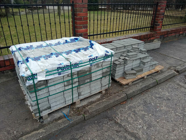 Oferta sprzedaży szarej kostki brukowej prostokątnej – 1,5 p