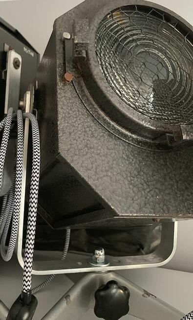 Lampa z okresu PRL teatralna LOFT