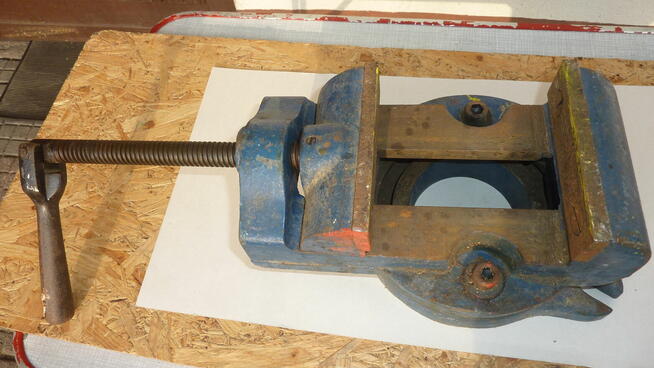 Stare niemieckie imadło wiertarskie, obrotowe,(maszynowe).