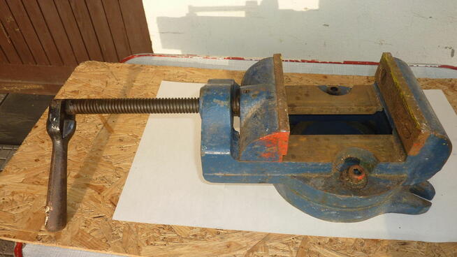 Stare niemieckie imadło wiertarskie, obrotowe,(maszynowe).