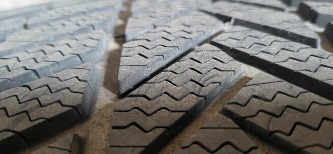 Opony zimowe BRIDGESTONE DOT 2024