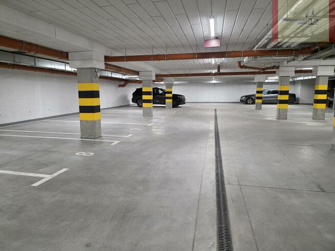 Nowoczesny apartament 2-poziomowy, winda, garaż, morze.