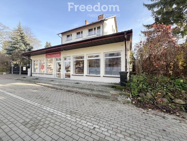 Przestronny lokal usługowy w centrum miasta