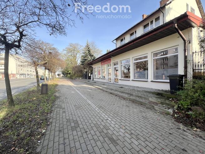 Przestronny lokal usługowy w centrum miasta