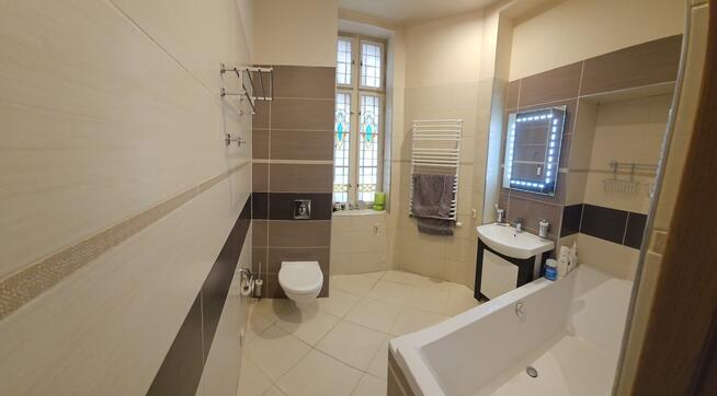 107 m² | Plac Dąbrowskiego | kamienica | winda