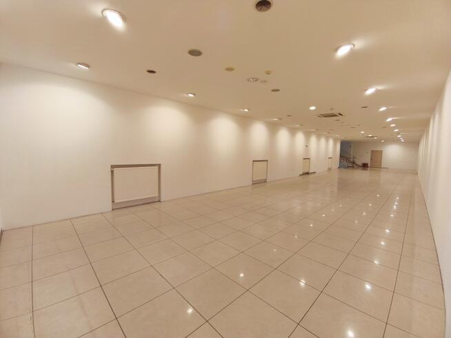 Obiekt handlowo-usługowy, Ostrów Wlkp. Wrocławska