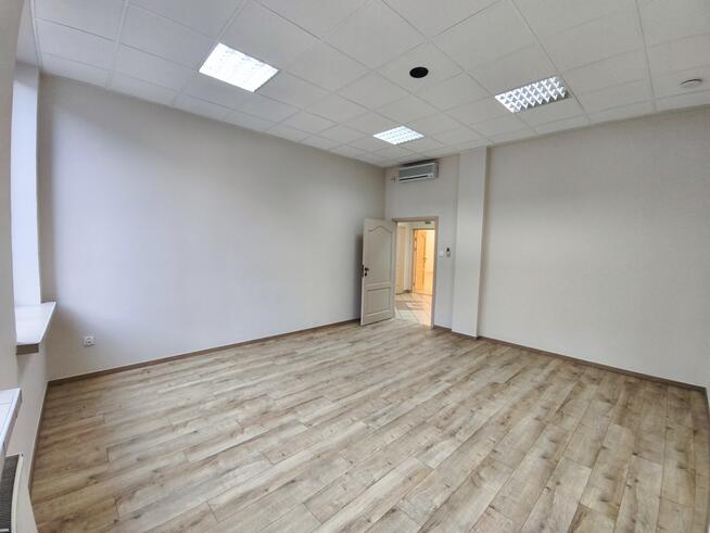 Obiekt handlowo-usługowy, Ostrów Wlkp. Wrocławska