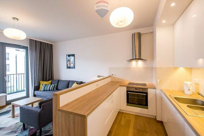 Umeblowane! Duży balkon! 2 pok., 43 m2.