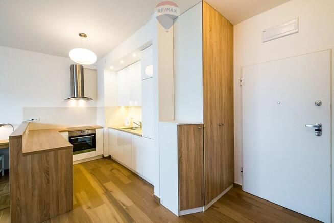 Umeblowane! Duży balkon! 2 pok., 43 m2.