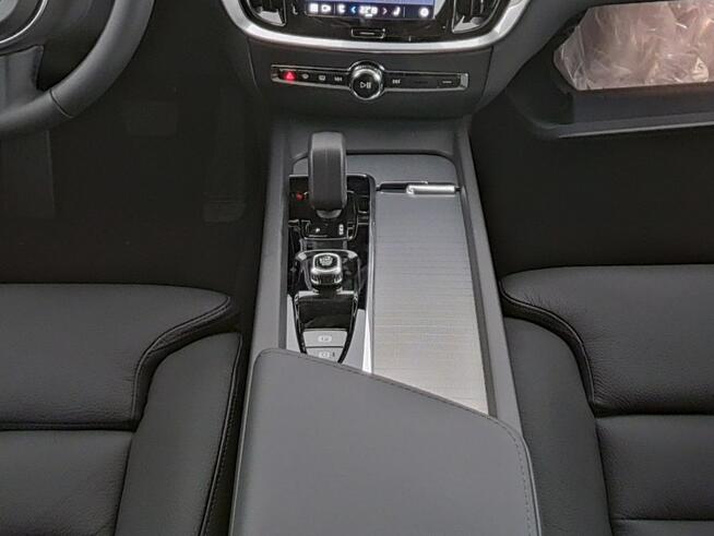 Volvo V60 B4(B) Plus Dark *Gwarancja*FV23%*