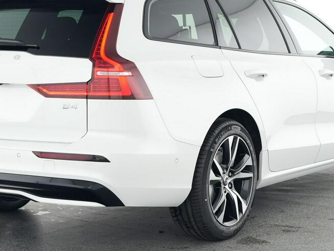 Volvo V60 B4(B) Plus Dark *Gwarancja*FV23%*