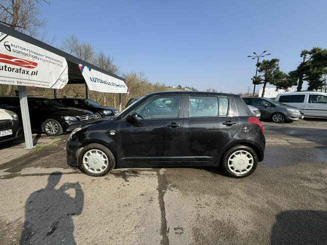 Suzuki Swift Klimatyzacja, Elektryczne szyby, 2 komplety opon. Podgrz. fotele
