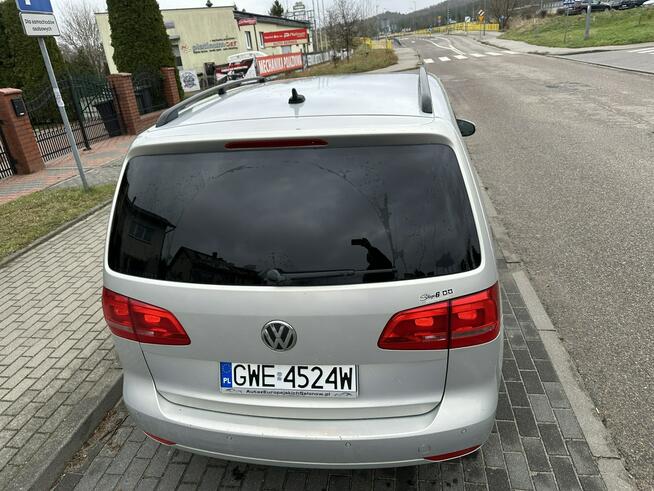 Volkswagen Touran 5 miejsc, podg. fotele, klimatronik, nawigacja, wymieniony rozrząd