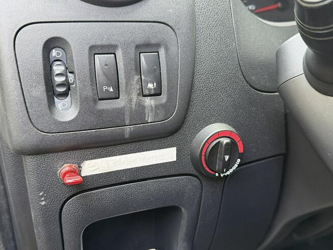 Renault Master Warsztat Karetka Kamper