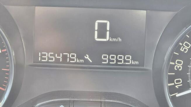 Peugeot 2008 czarny na raty bez BIK od FastCars