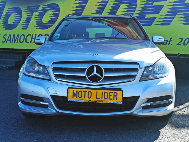 Mercedes C 200 Avantgarde, 240 tys km