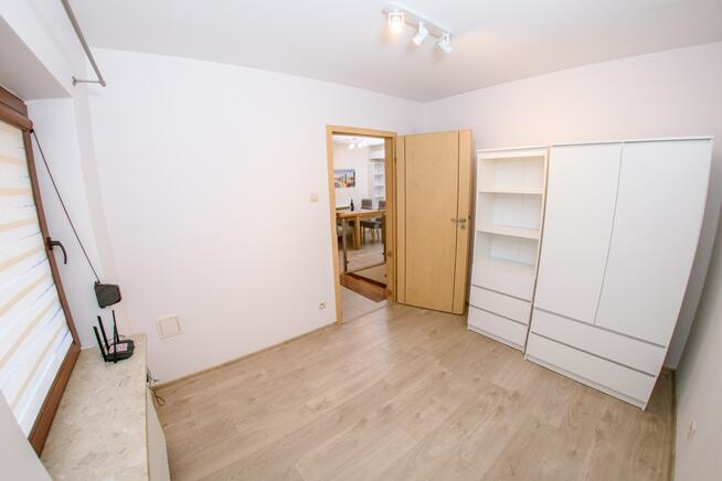 Przestronne mieszkanie z ogródkiem