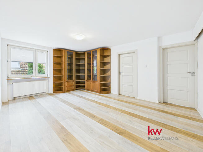 Dom Ślęza gm. Kobierzyce, Dębowa