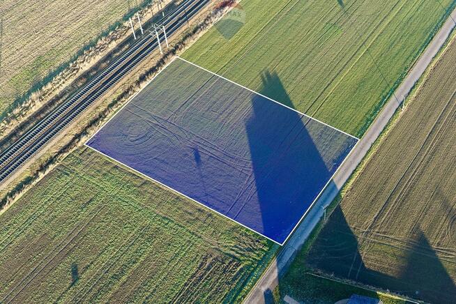 Działka 2.500 m², możliwość zabudowy mieszkaniowej