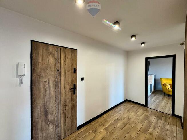 Dwupokojowe M - 51 m² po remoncie balkon