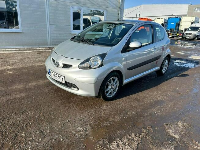 Toyota Aygo Kamera, alufelgi, dwa komplety kół.