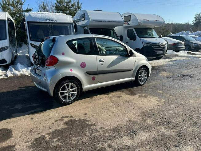 Toyota Aygo Kamera, alufelgi, dwa komplety kół.