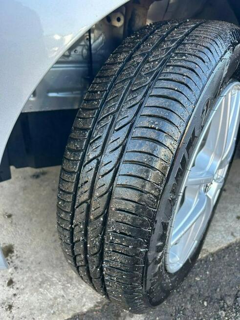 Toyota Aygo Kamera, alufelgi, dwa komplety kół.