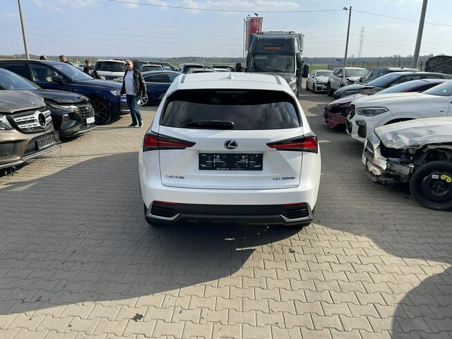 Lexus NX 300H Hybryda Automat 197KM