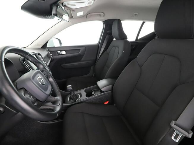 Volvo XC 40 1.5 Benzyna Klimatyzacja Nawigacja Tempomat Grzane Fotele Kamera LED
