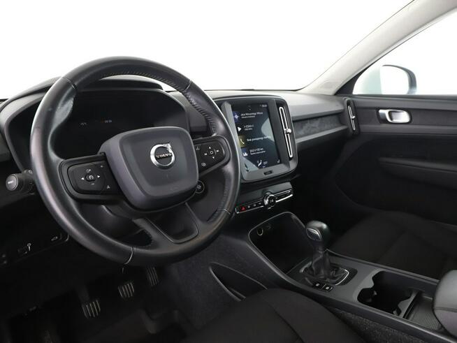 Volvo XC 40 1.5 Benzyna Klimatyzacja Nawigacja Tempomat Grzane Fotele Kamera LED