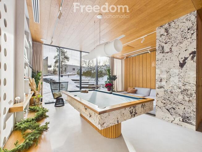 Luksusowy apartament który nie krzyczy – lecz koi.