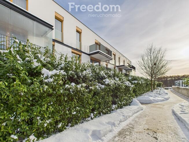 Luksusowy apartament który nie krzyczy – lecz koi.