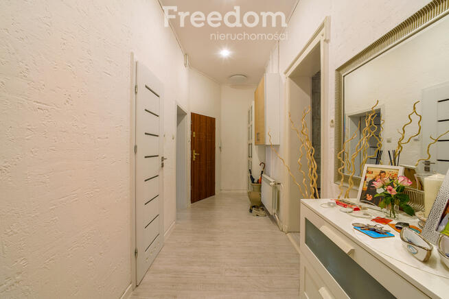 Piękne zabytkowe mieszkanie w centrum