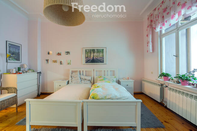 Piękne zabytkowe mieszkanie w centrum