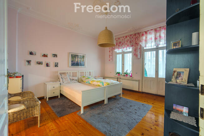 Piękne zabytkowe mieszkanie w centrum