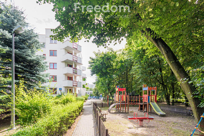 3 pokojowe mieszkanie z balkonem