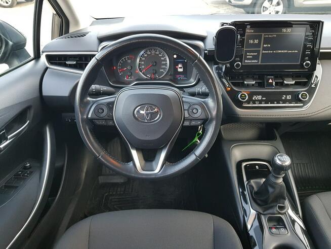 Toyota Corolla 1.5 Benzyna Salon Polska Zarejestrowany Gwarancja