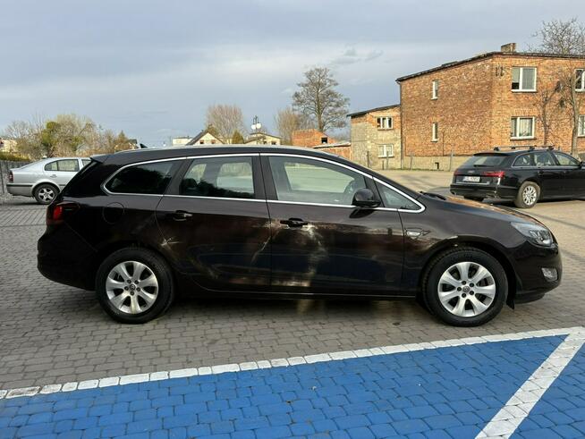 Opel Astra * Podgrzewana kierownica * Climatronic * Podgrz. siedzenia * Autom. św