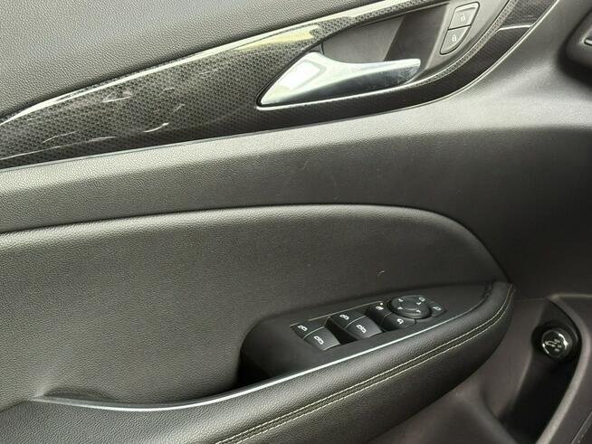 Opel Insignia Sports Tourer Serwisowany * Oryg. Przebieg * Podg. Fotele * Head UP * Aut. Skrzynia