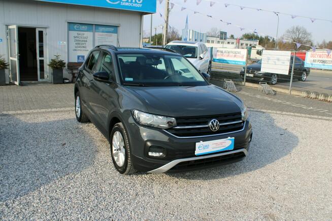 Volkswagen T-Cross LIFE DSG Salon Polska netto 51138 PLN Gwarancja