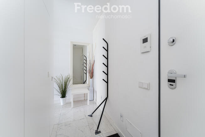 Dwupoziomowe | w cenie m.postojowe i komórka