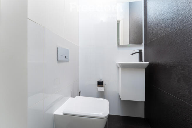 Dwupoziomowe | w cenie m.postojowe i komórka