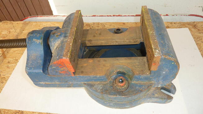 Stare niemieckie imadło wiertarskie, obrotowe,(maszynowe).