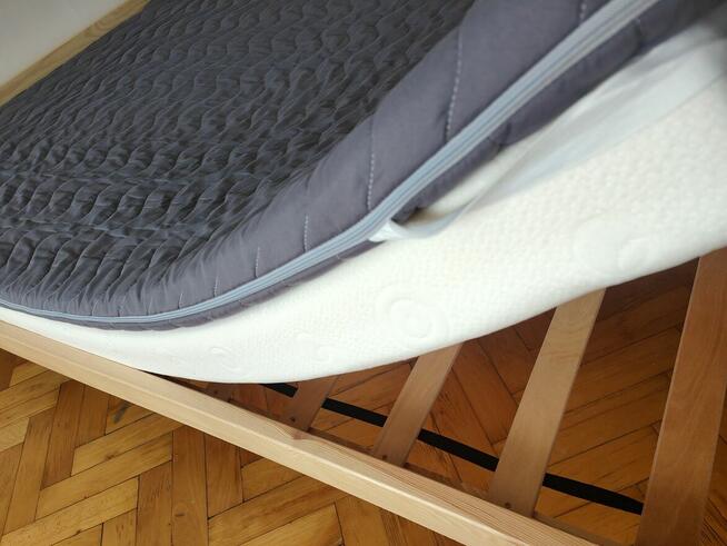 Łóżko drewniane 140 × 200