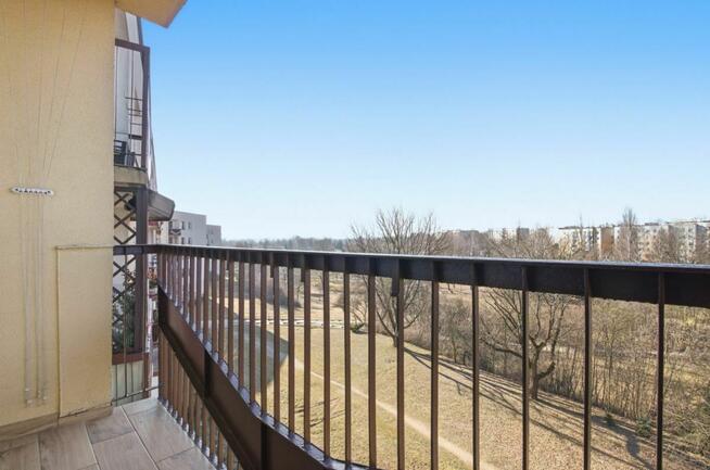 Komfortowe 2 pokoje + balkon z widokiem na park