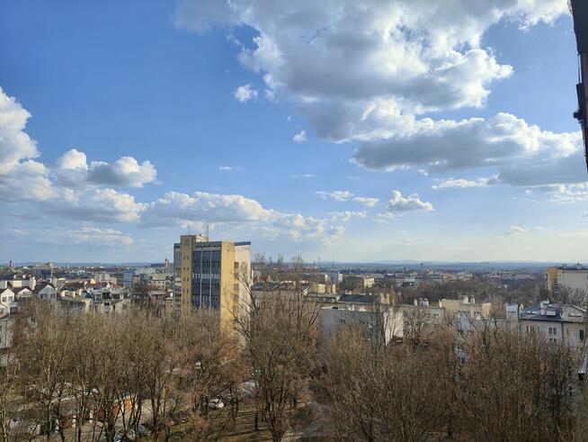 Mieszkanie, kawalerka - 2500 zł całość